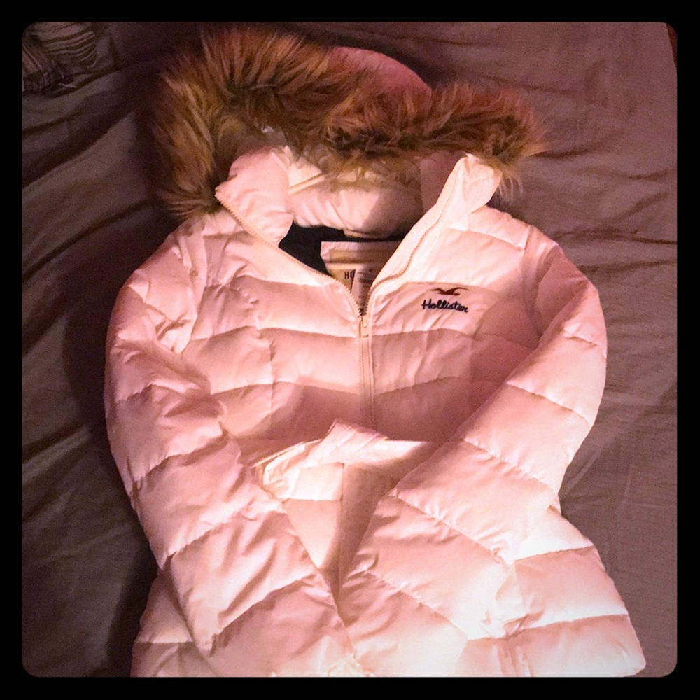 Hollister fur hoodie snow puff jacket